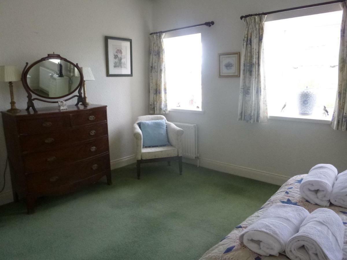 The Gin Gan Bed & Breakfast Хексам Екстериор снимка